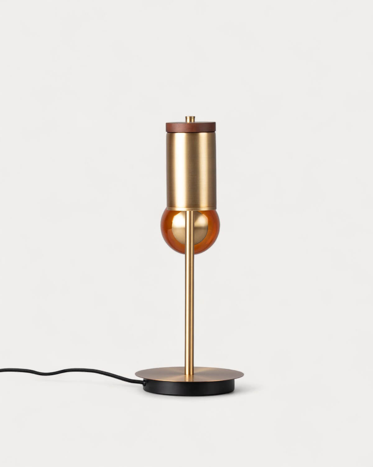 Caira metal table lamp