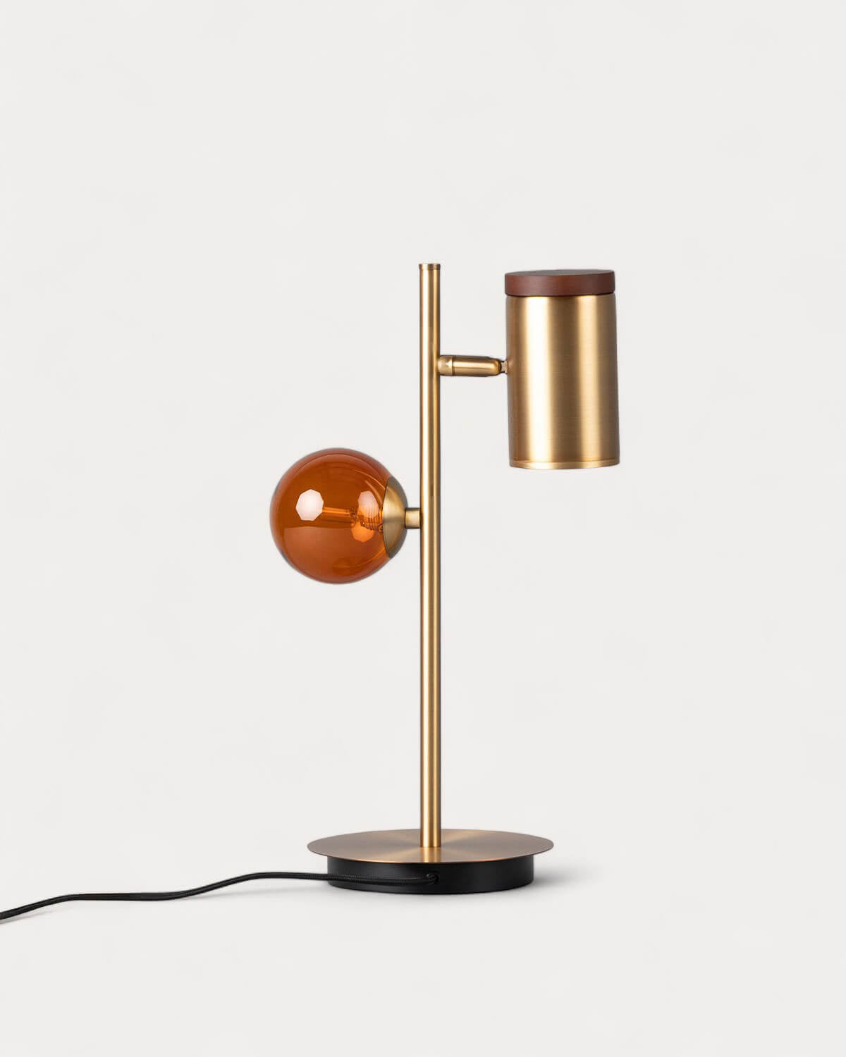 Caira metal table lamp