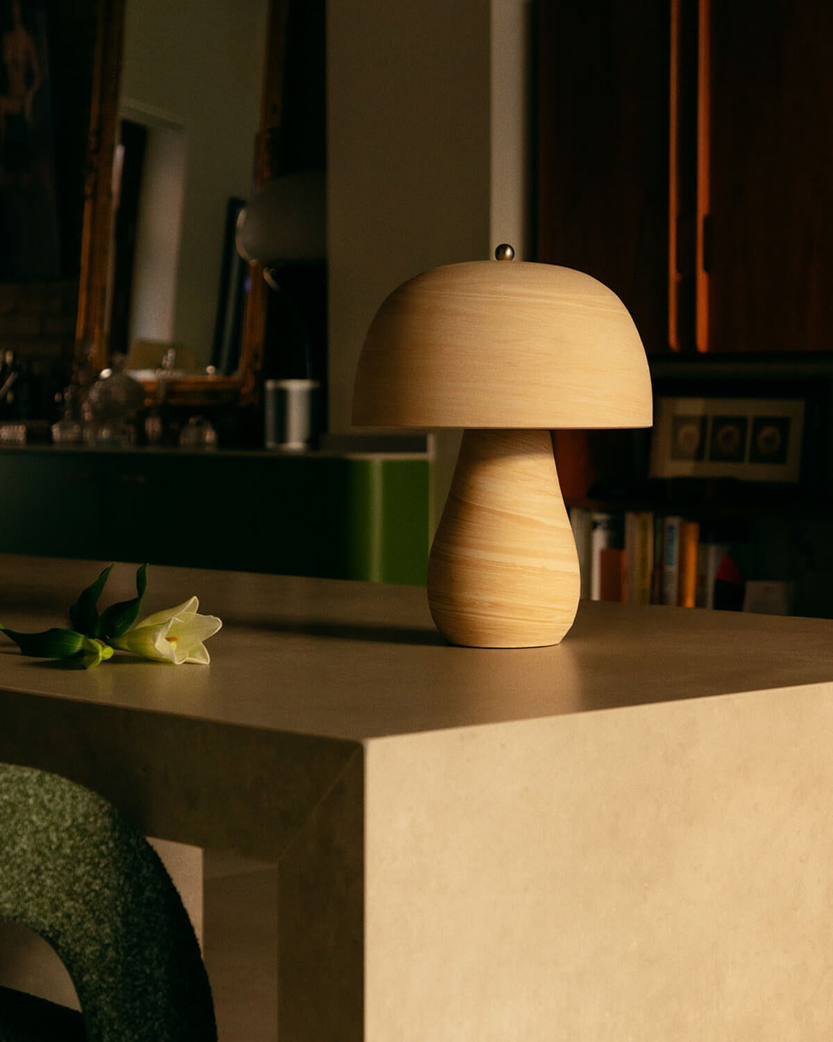Lira terracotta table lamp
