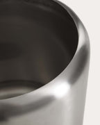 Larlysha round metal planter