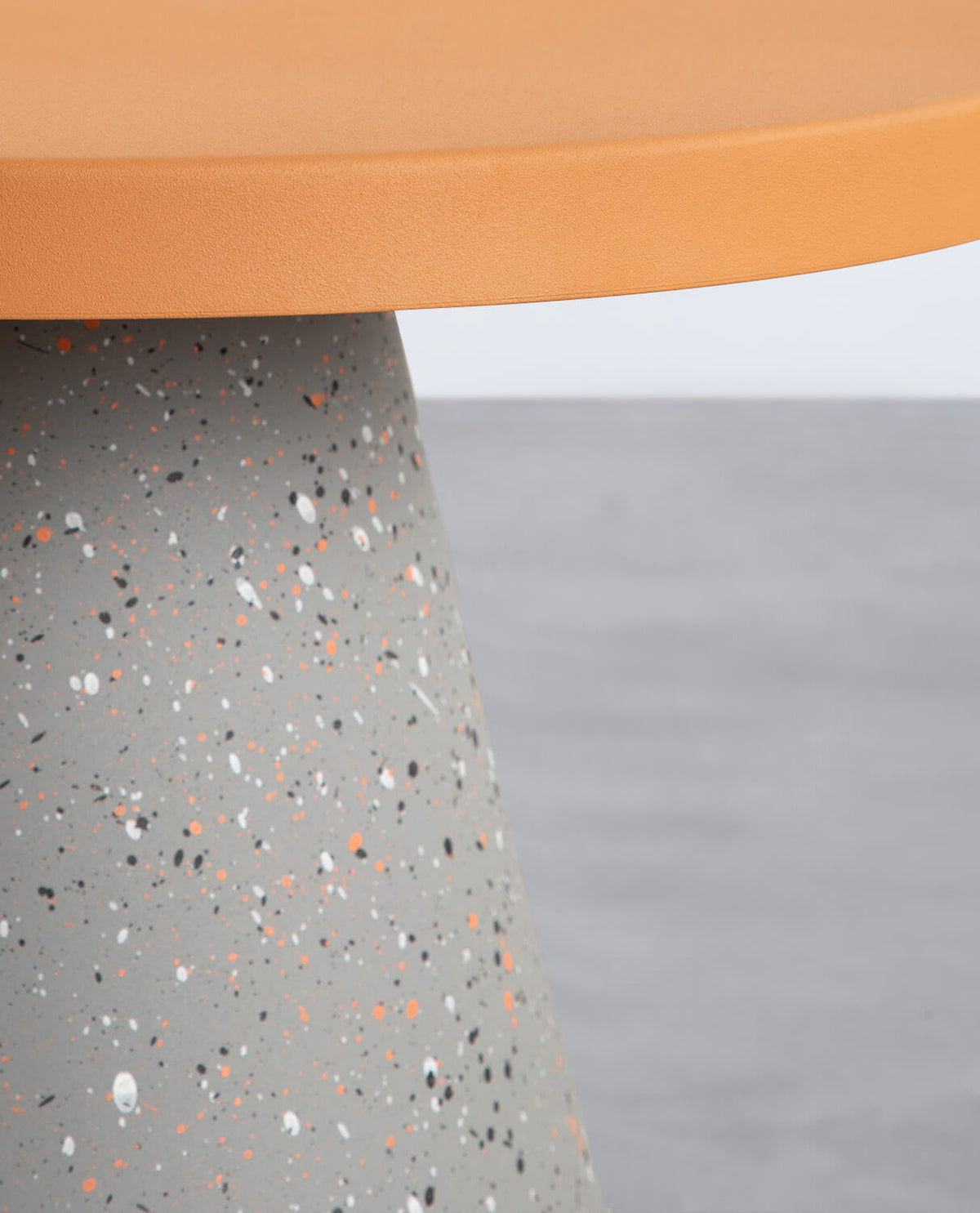 Remor round metal side table Ø46 cm