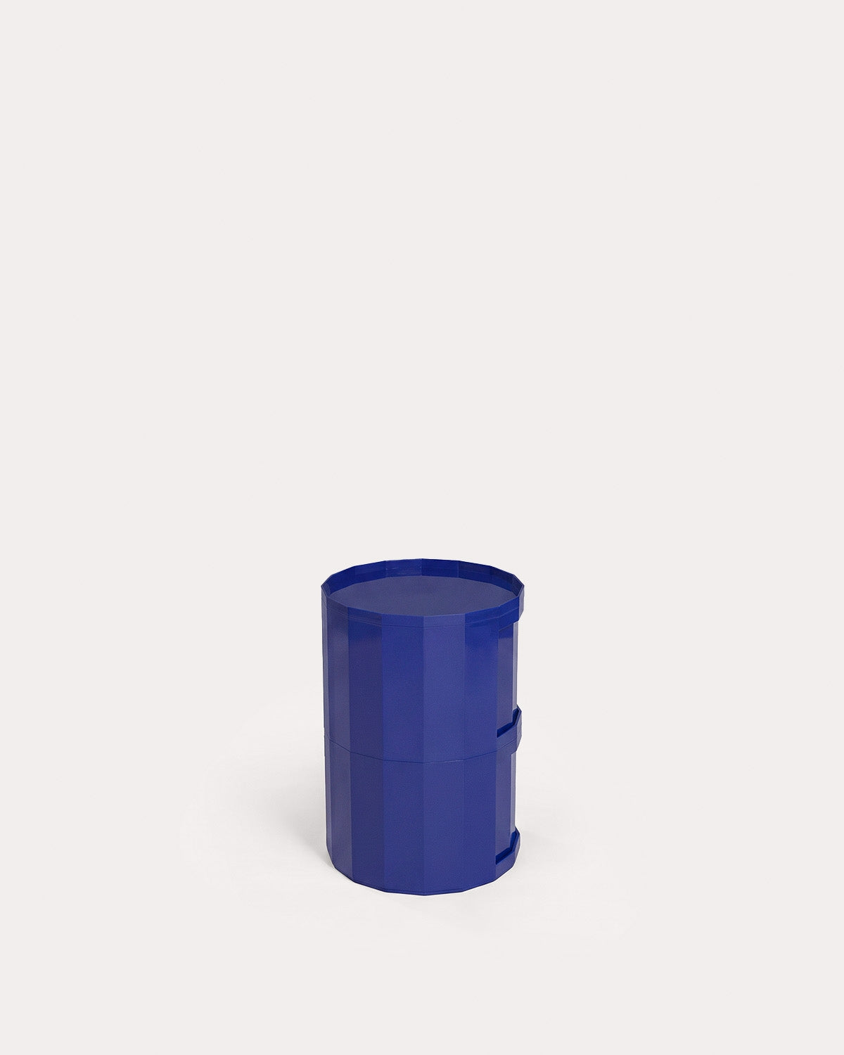 Round side table Ø37 cm with storage in ABS Madikke
