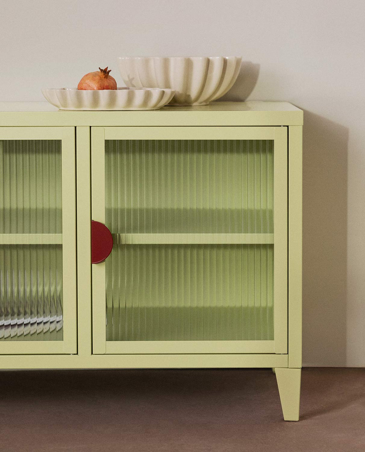 3-door TV cabinet 120x40 cm in laminated steel and Soan glass