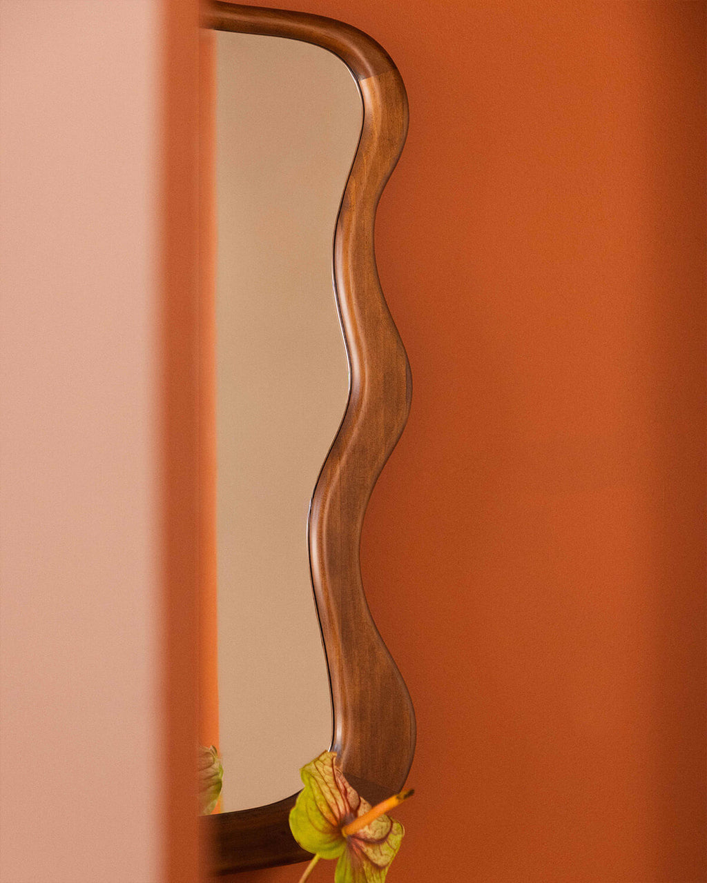 Vahid pine wood wall mirror 80x50 cm