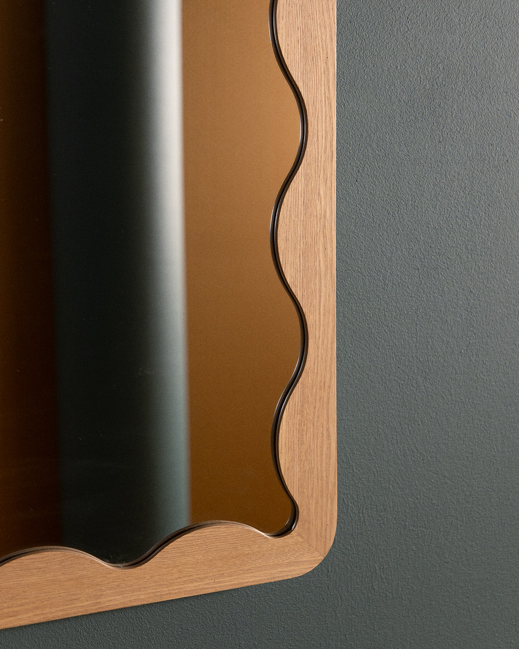 Rectangular wall mirror 106x76 cm in Arali wood