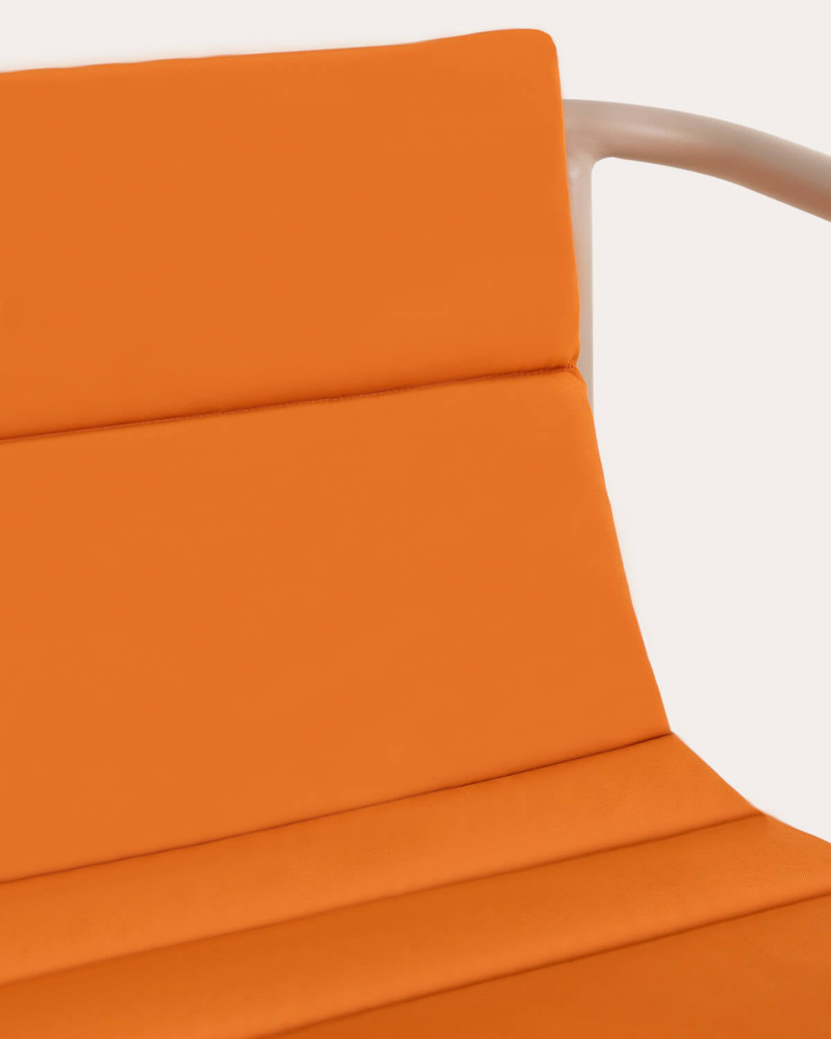Pack 2 outdoor chairs with aluminum armrests and Vinke fabric