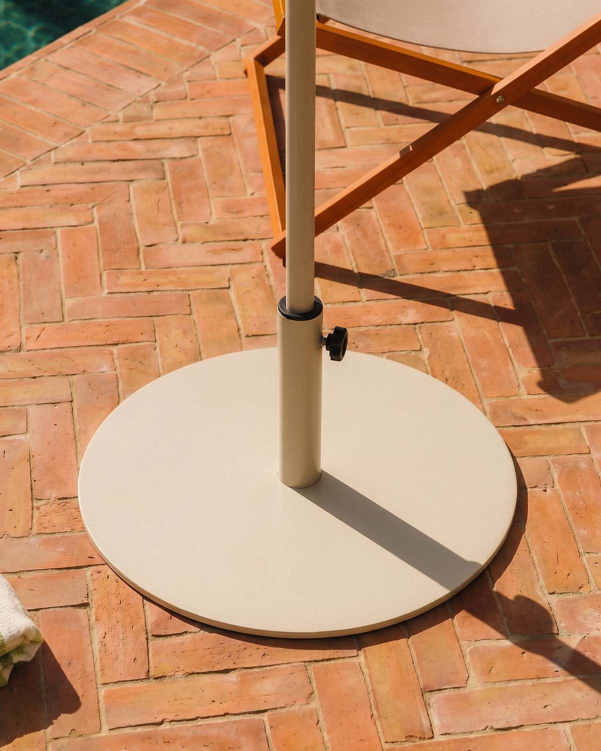 Round parasol base Ø62 cm in metal Ketyer