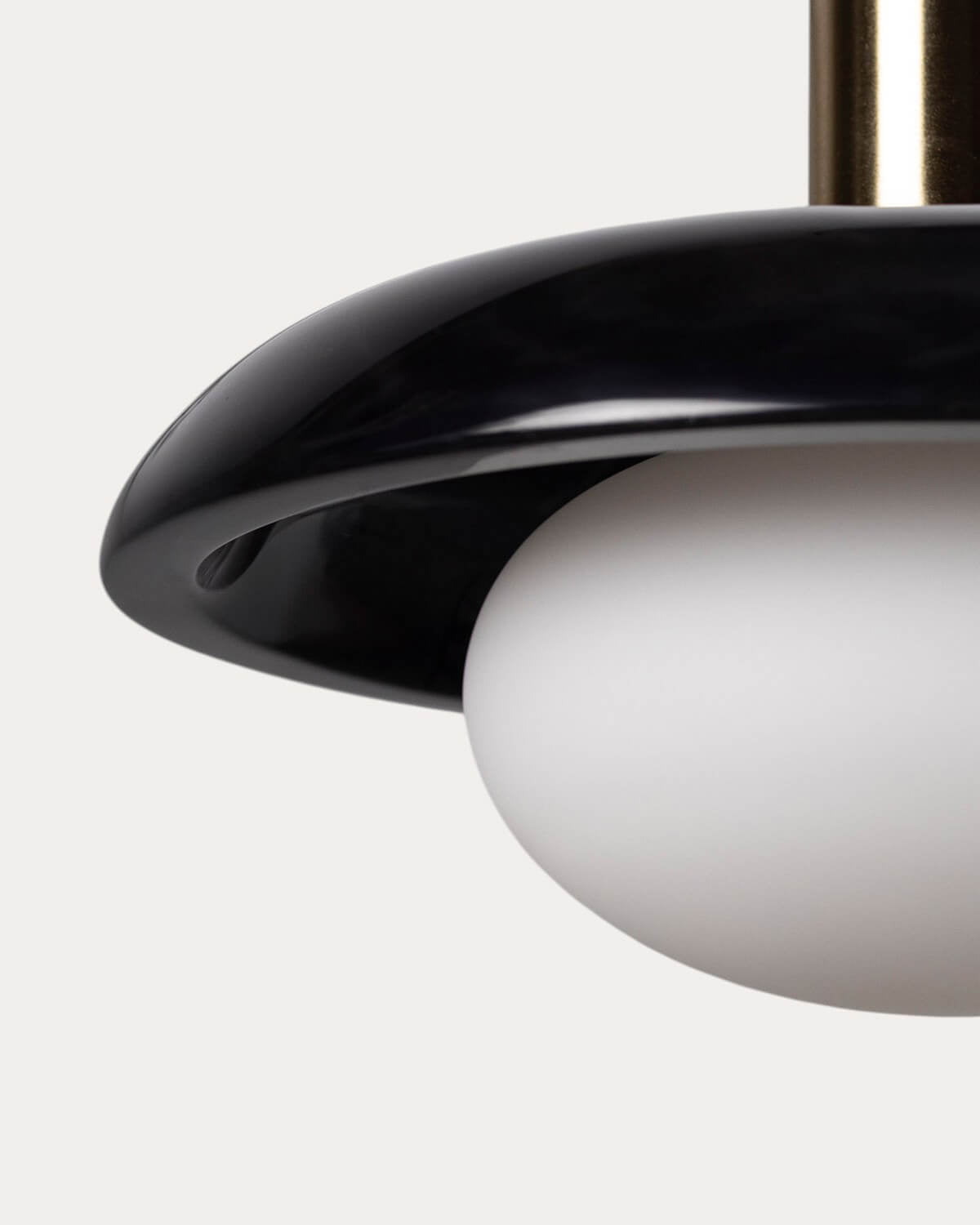 Uran marble pendant light