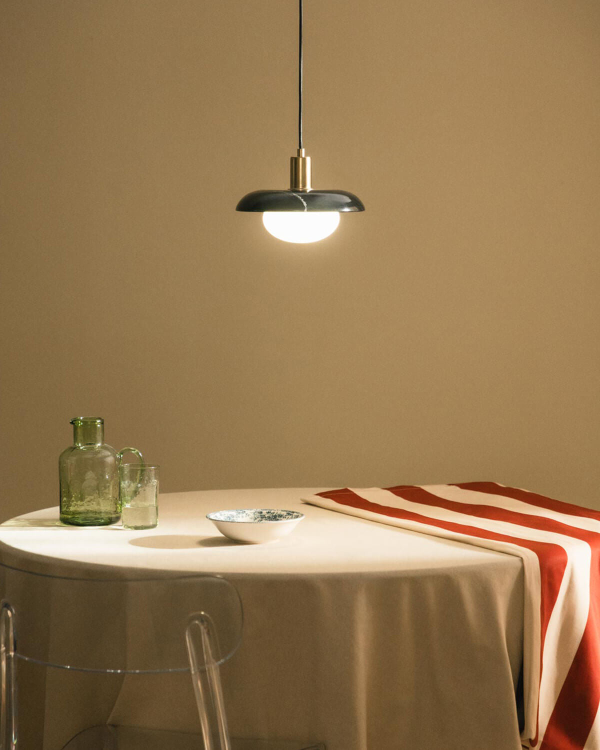 Uran marble pendant light