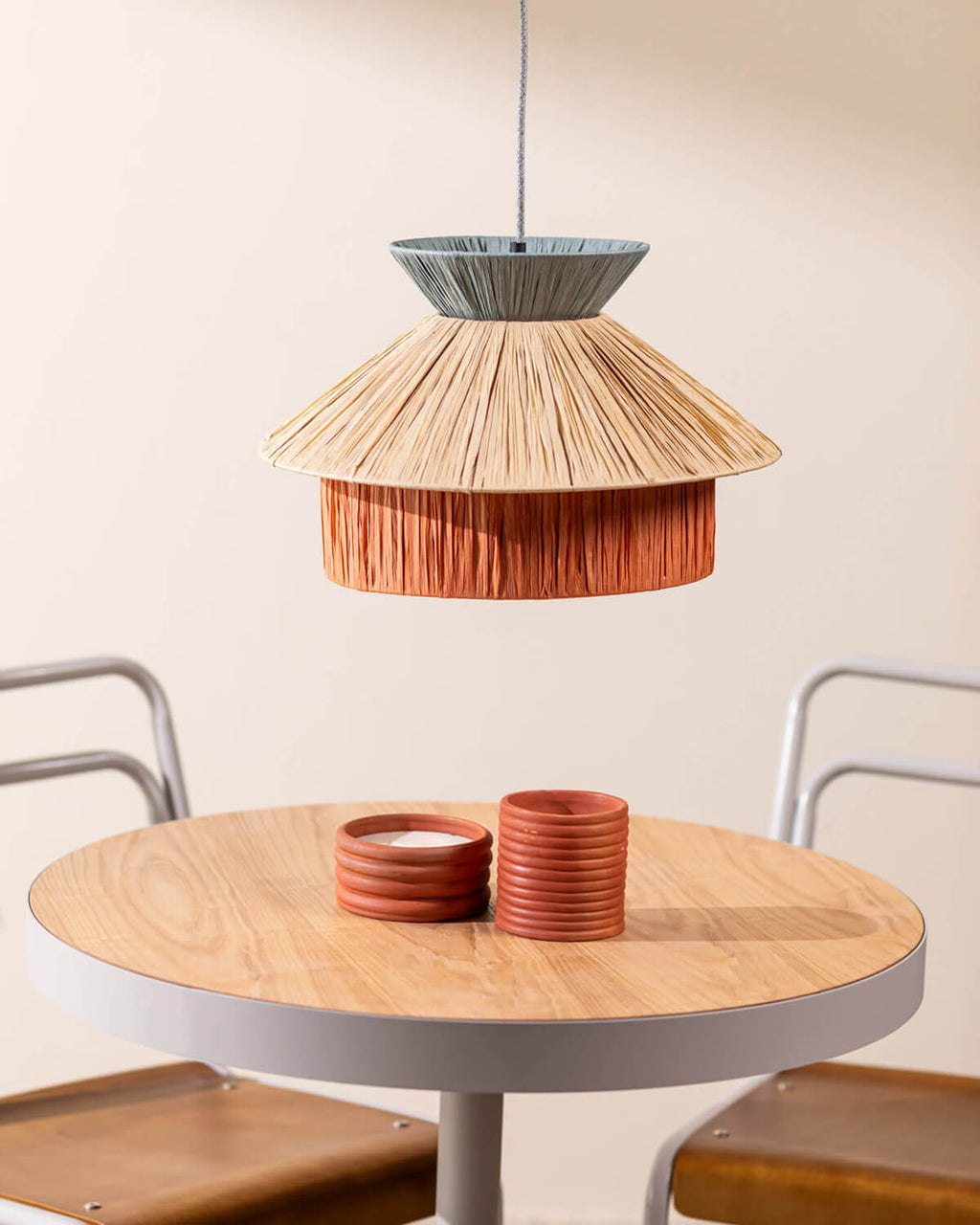 Neila Delt raffia pendant light
