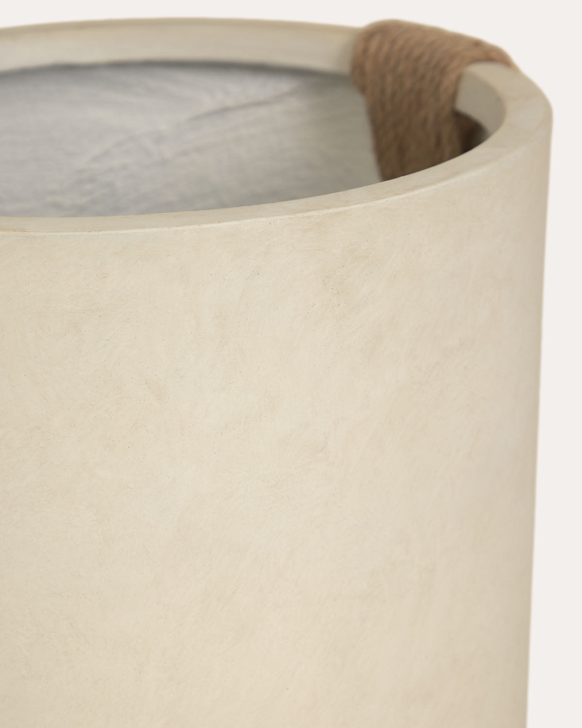 Fitonia high round cement plant pot