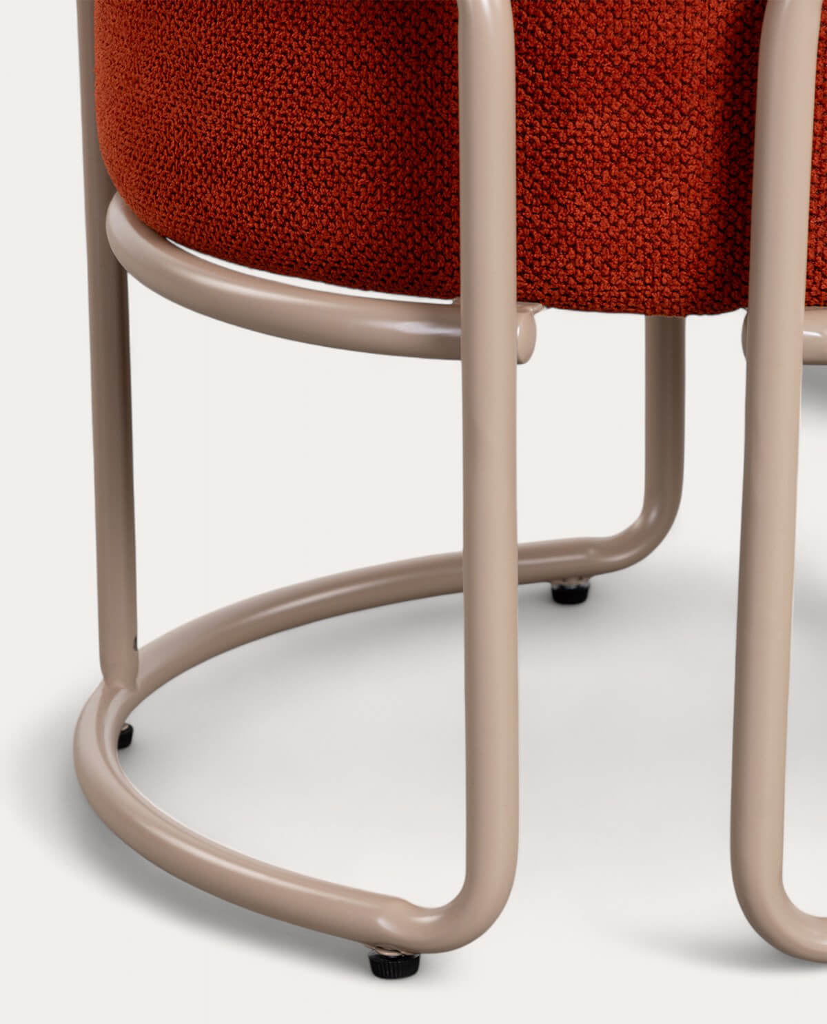 Round pouf with removable cushion in Aixa fabric