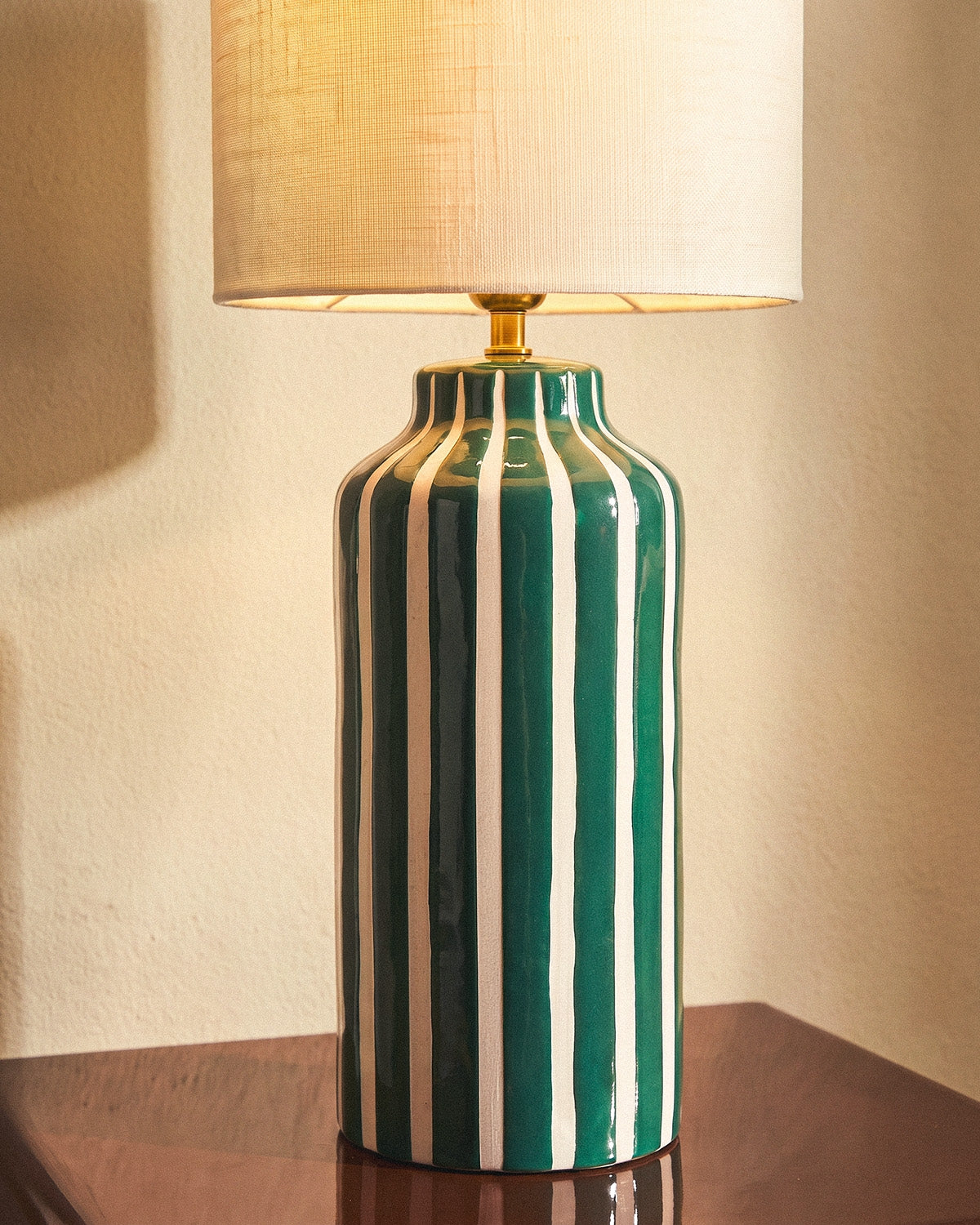Inhar ceramic table lamp