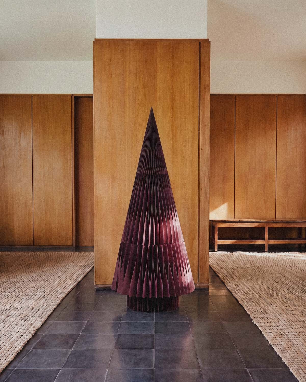 Christmas tree ↑ 210 cm made of Krishna paper