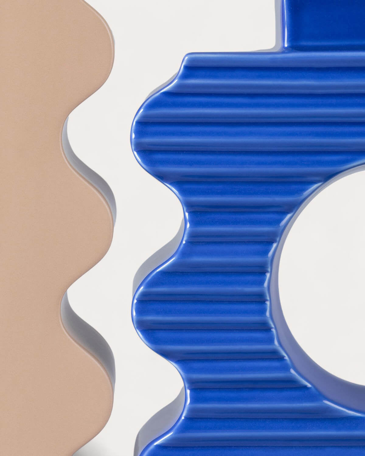 Set of 4 Mixie design vases