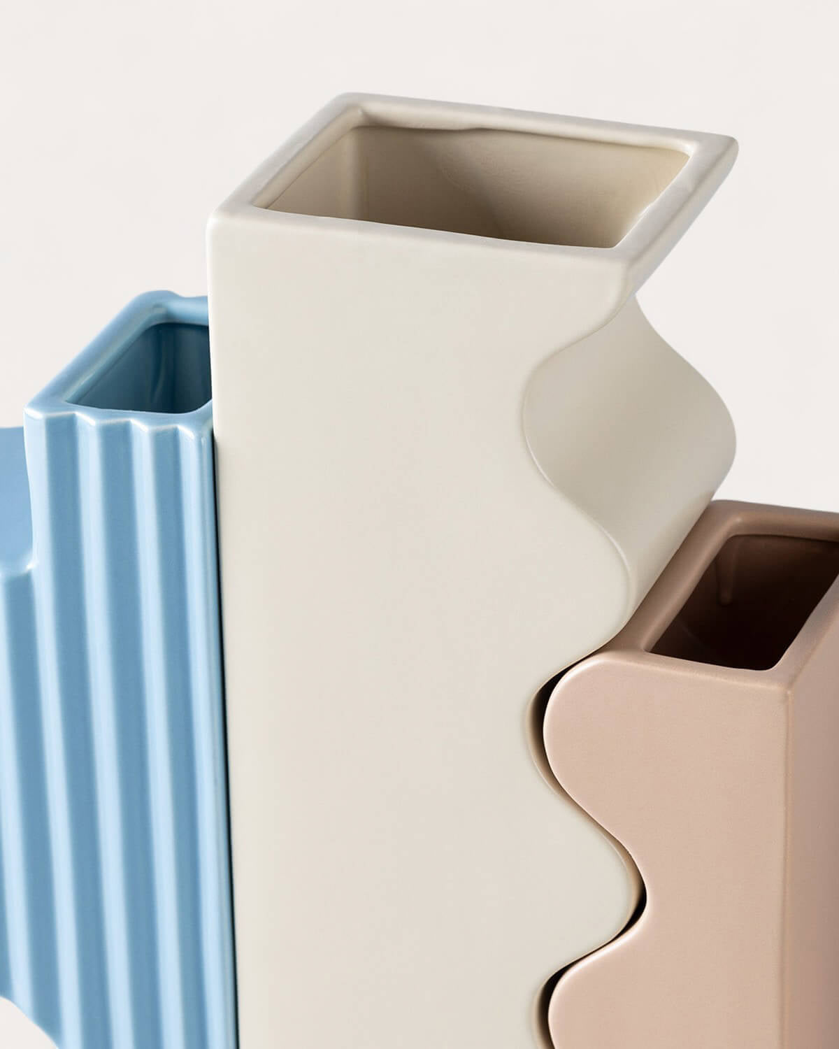 Set of 4 Mixie design vases