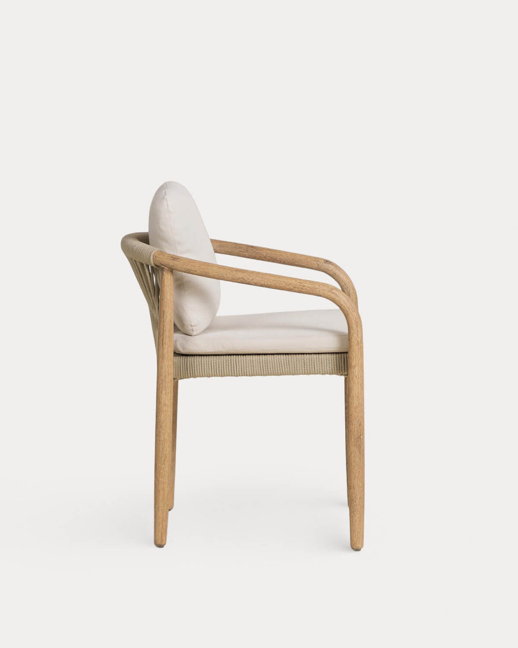 Acacia wood outdoor chair with Loli cushion
