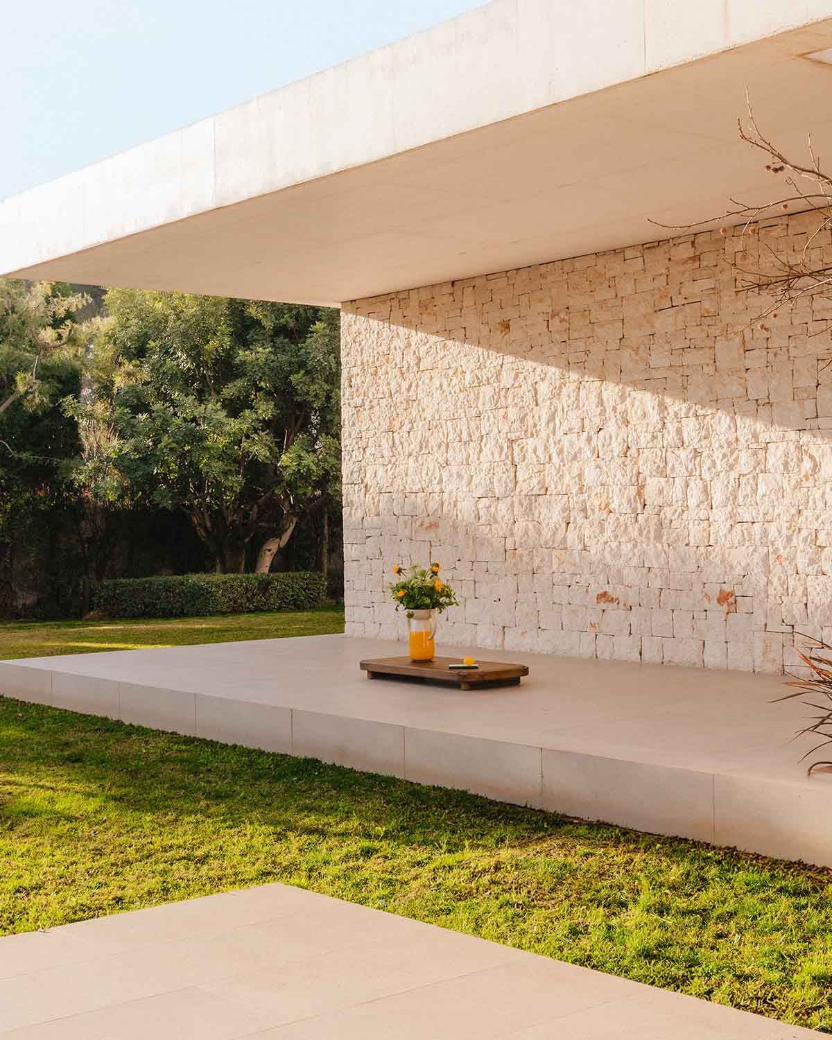 Rectangular outdoor coffee table 150x70 cm in acacia wood Redik