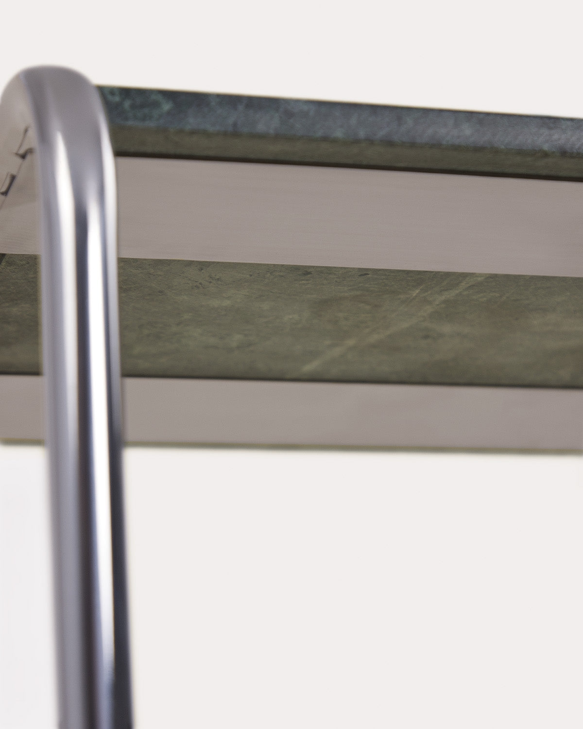 Square side table 40x40 cm in marble and metal Nansa