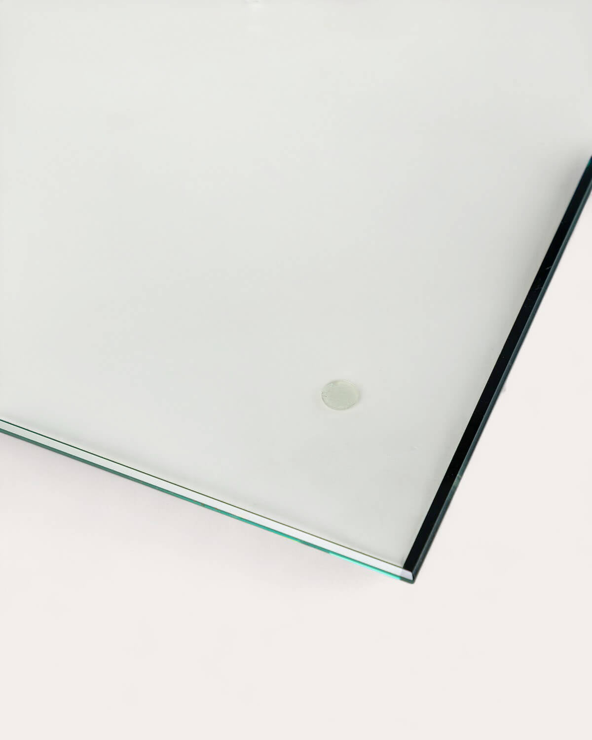 Square side table 40x40 cm in tempered glass Elem