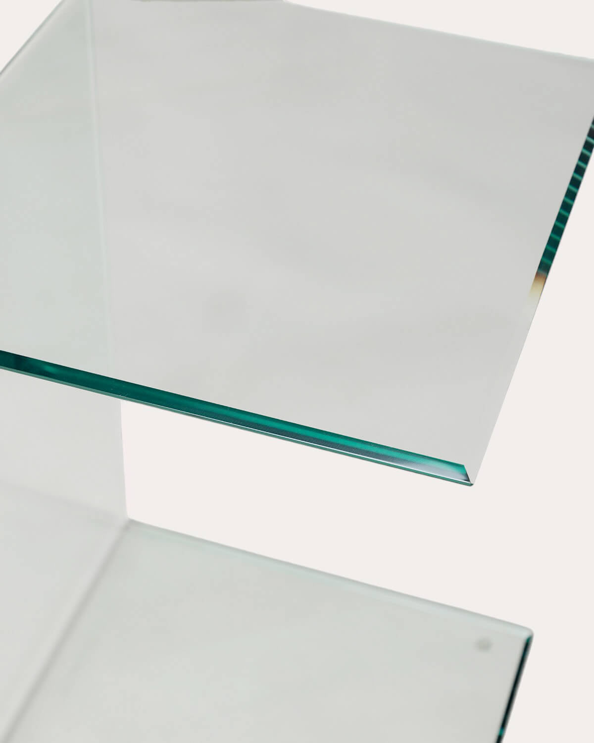 Square side table 40x40 cm in tempered glass Elem