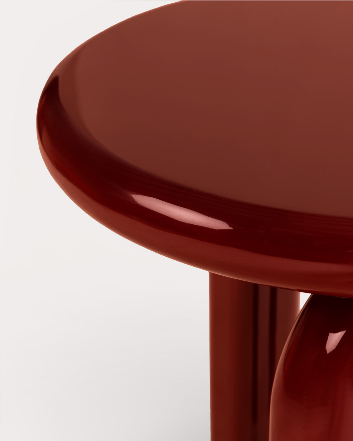 Round side table Ø50 cm in wood, Gilber brand