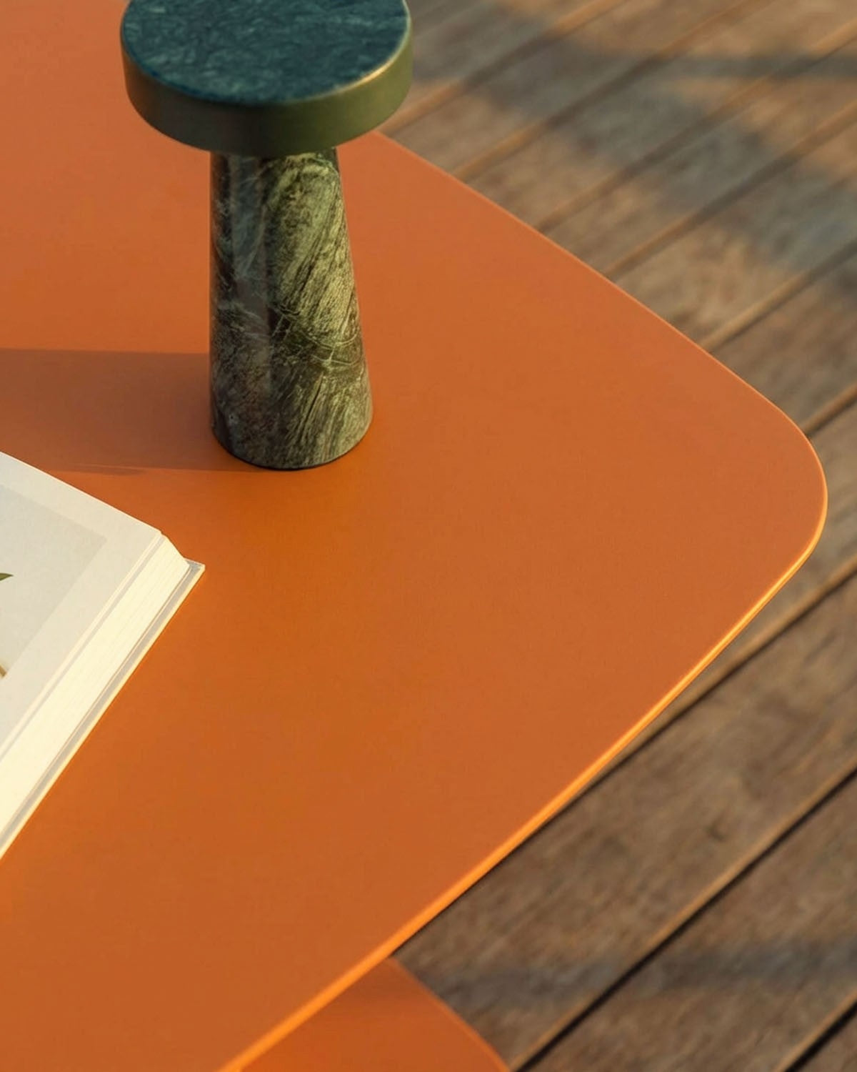 Zoilo square outdoor table 70x70 cm in metal