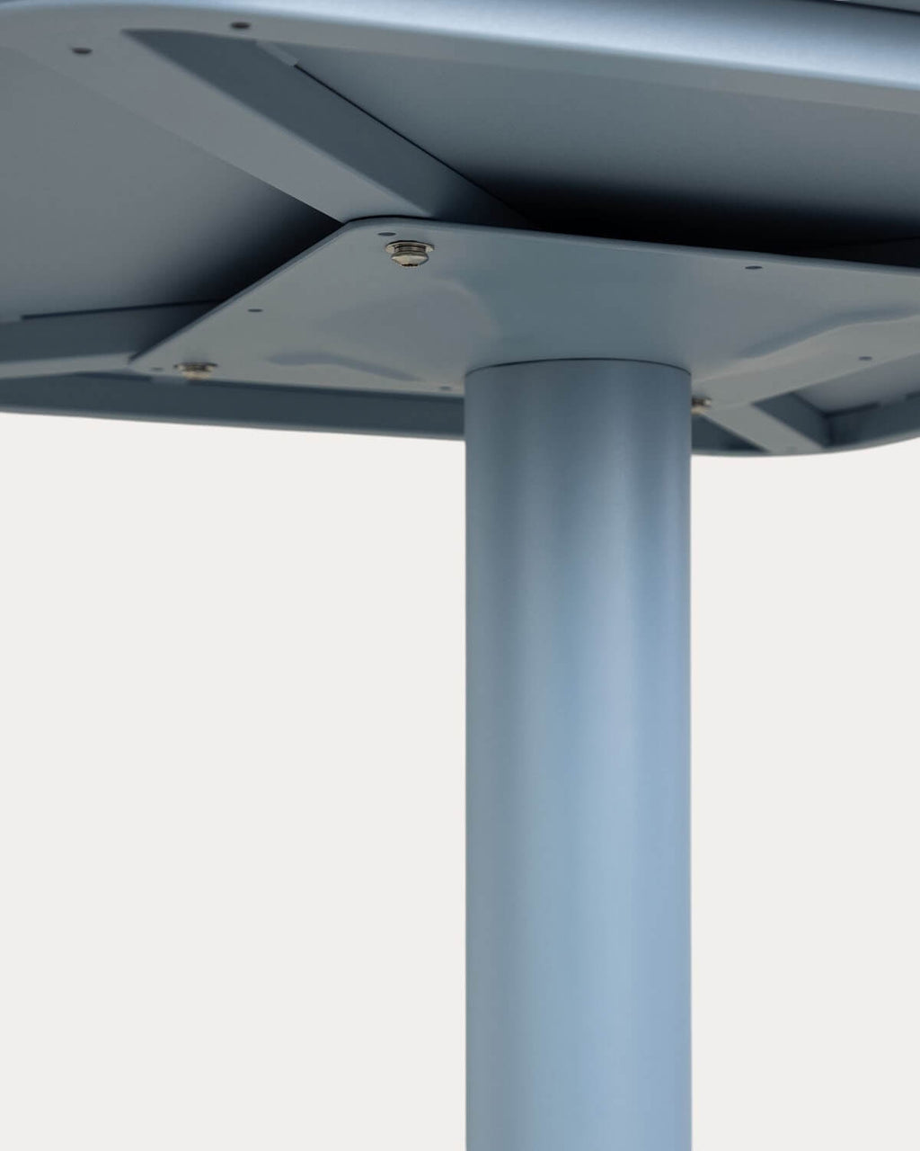 Zoilo square outdoor table 70x70 cm in metal