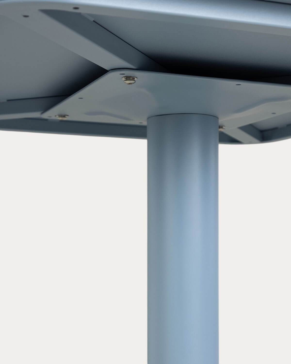 Zoilo square outdoor table 70x70 cm in metal