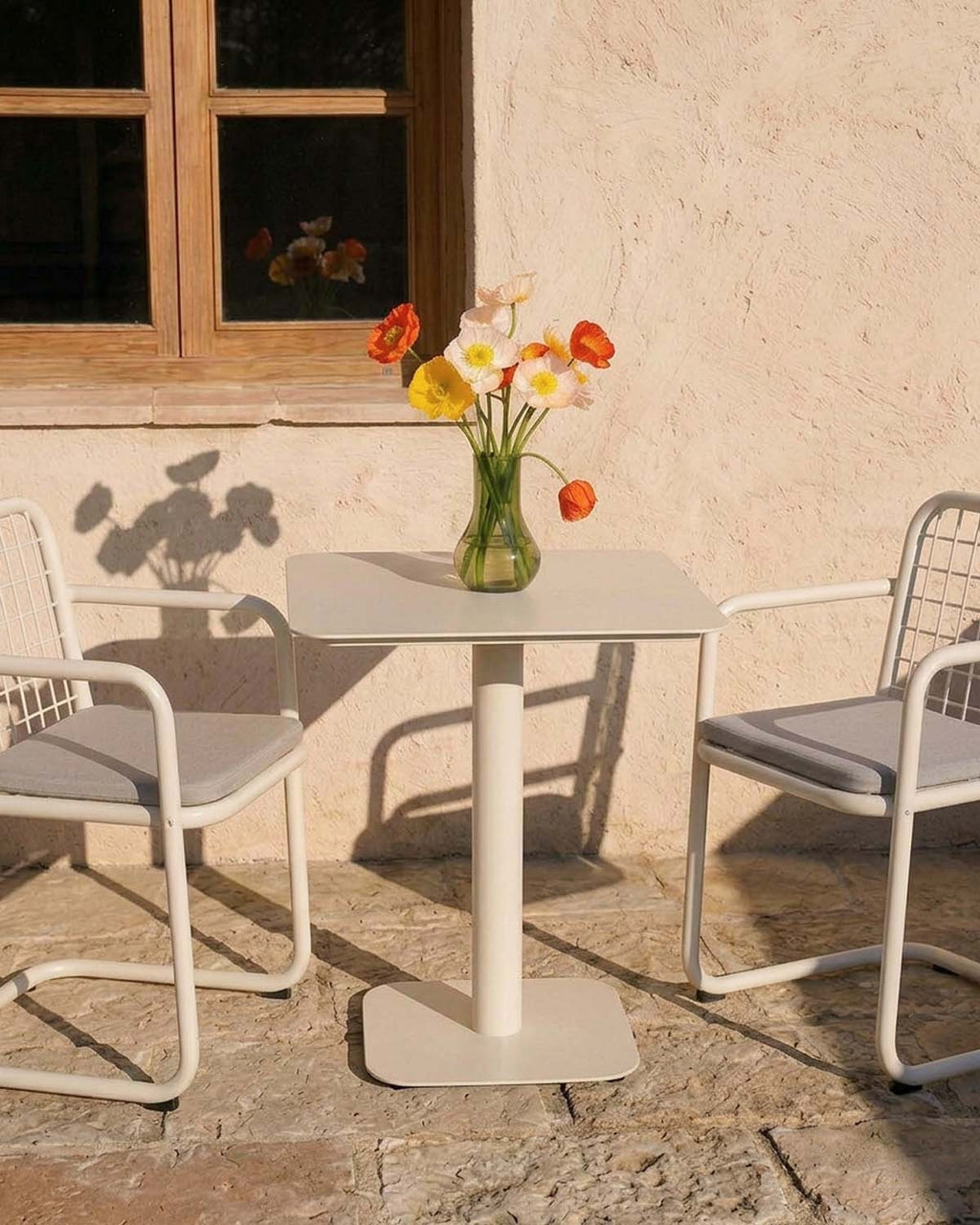 Zoilo square outdoor table 70x70 cm in metal