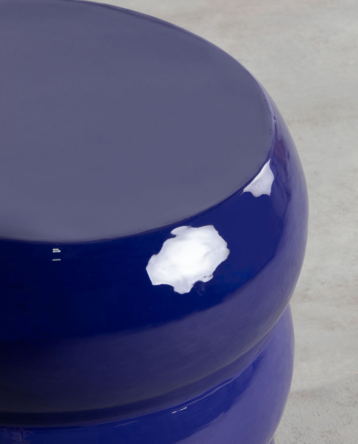 Tita round metal side table Ø48 cm