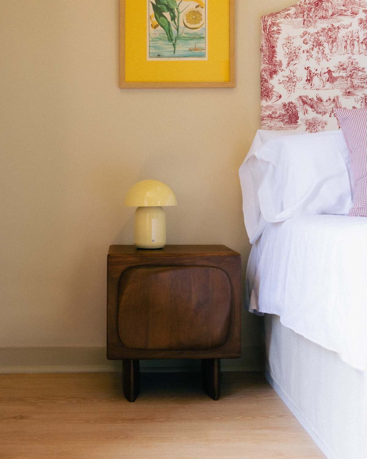 Rectangular bedside table 45x41 cm with storage in Orleans mango wood