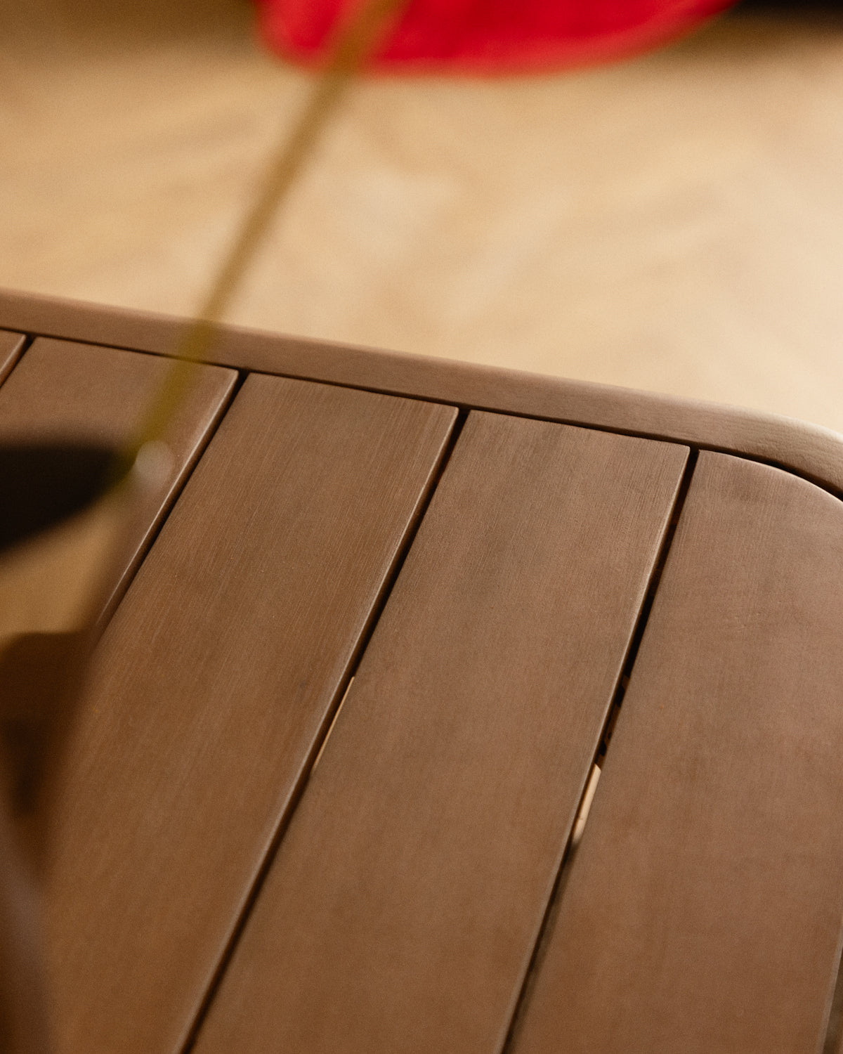 Square high table 70x70 cm in eucalyptus wood Elnes