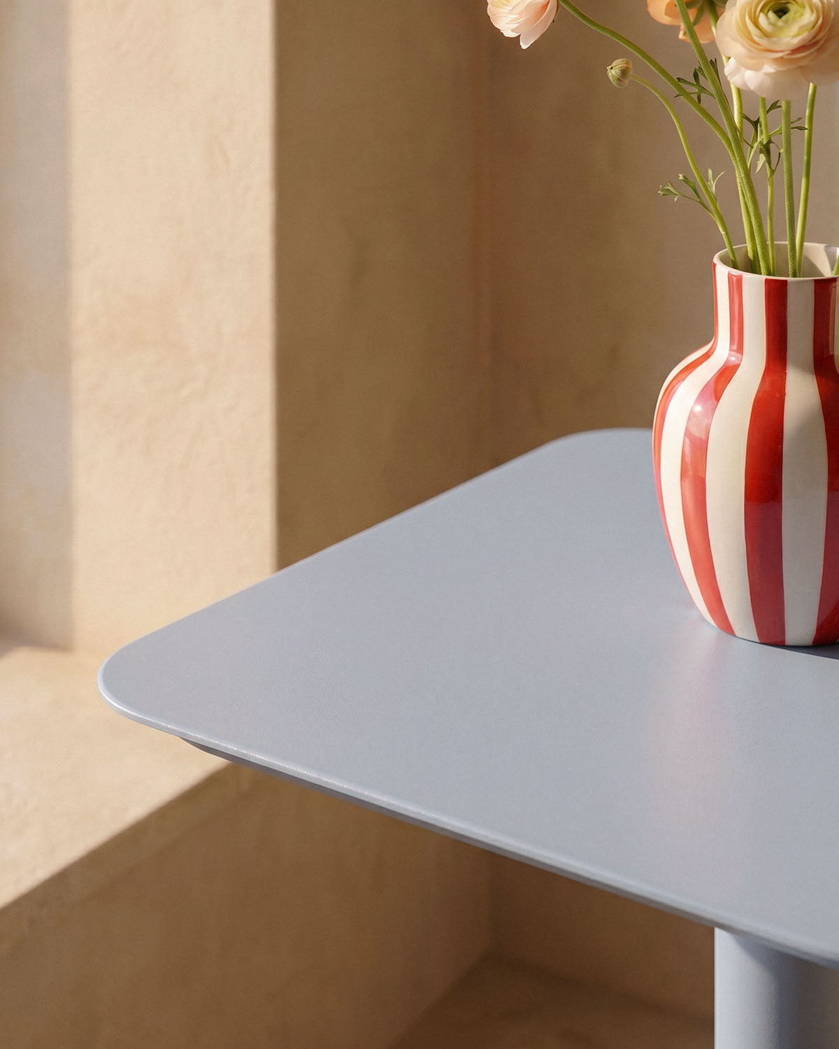 Zoilo square metal high table 70x70 cm