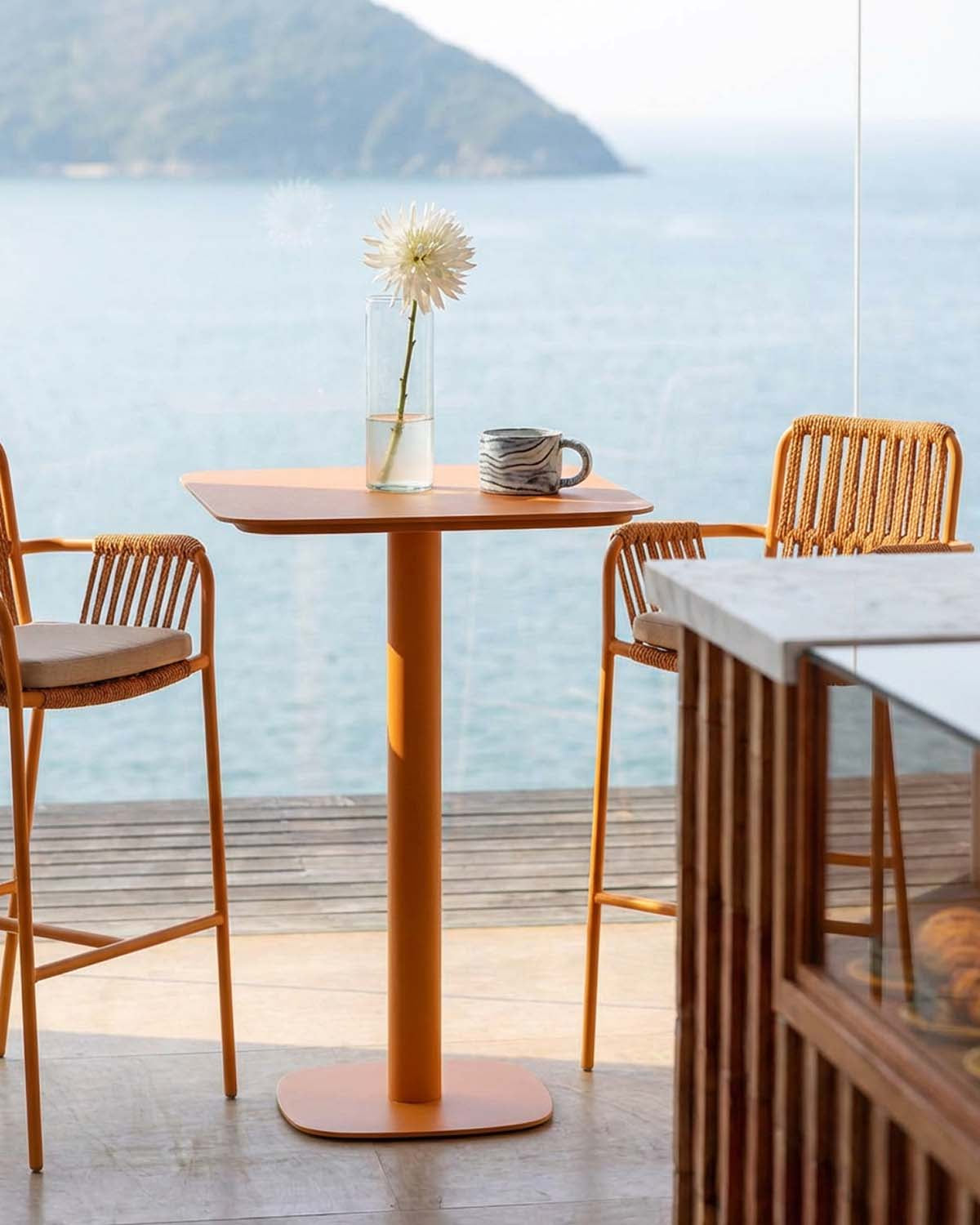 Zoilo square metal high table 70x70 cm