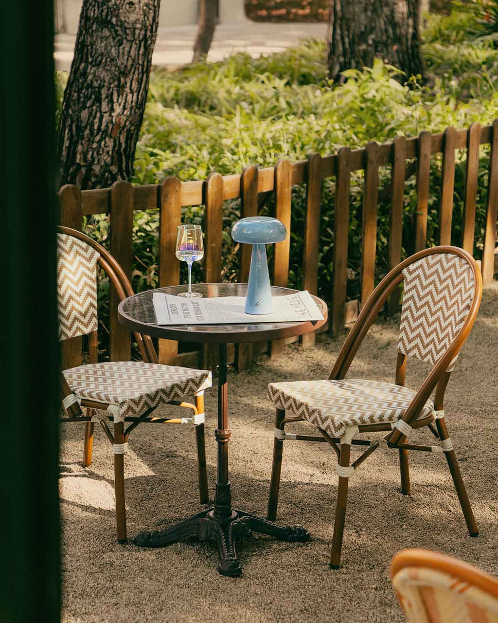Round outdoor bistro table Ø60 cm in metal Yona