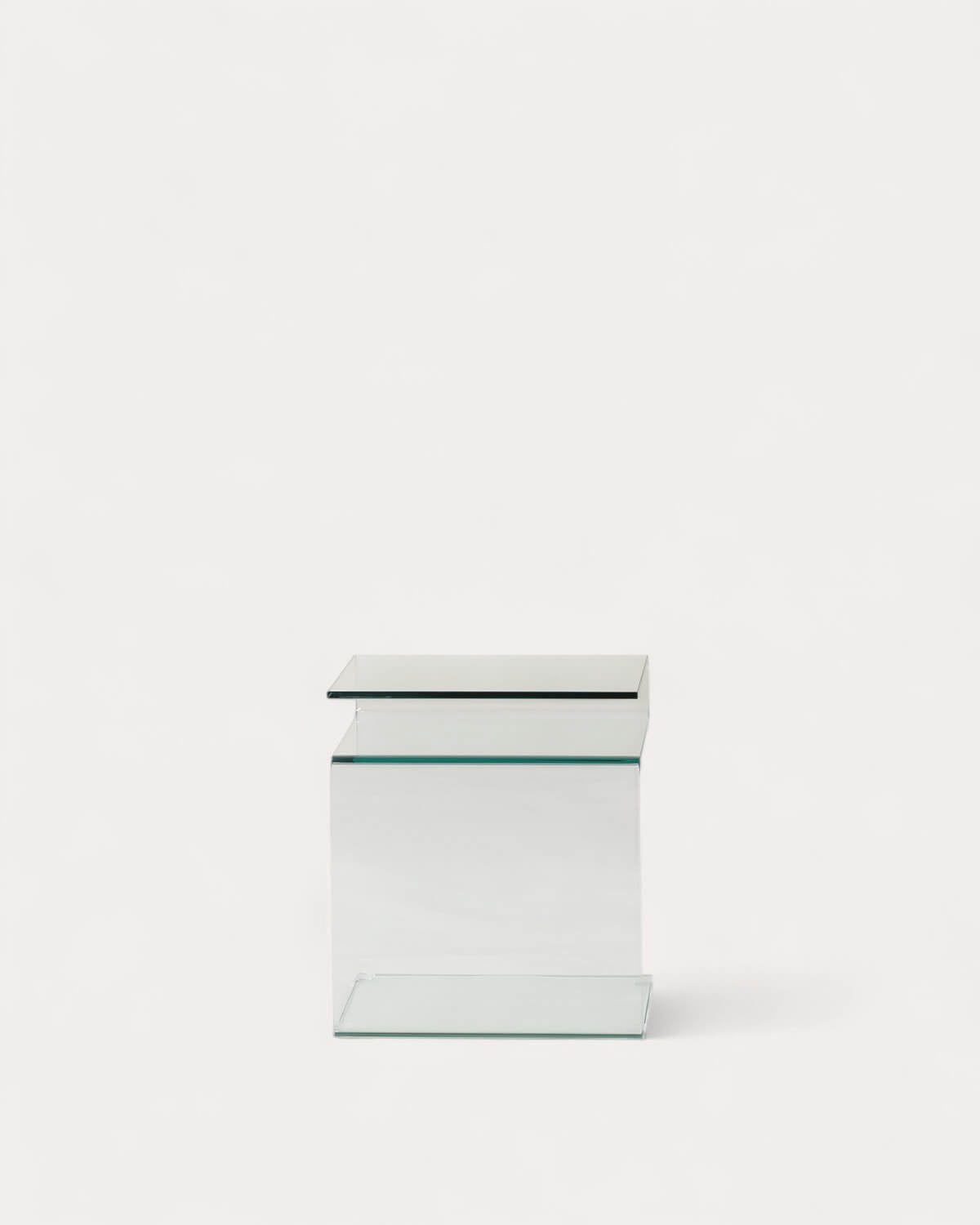 Square side table 42x38 cm in Erox glass