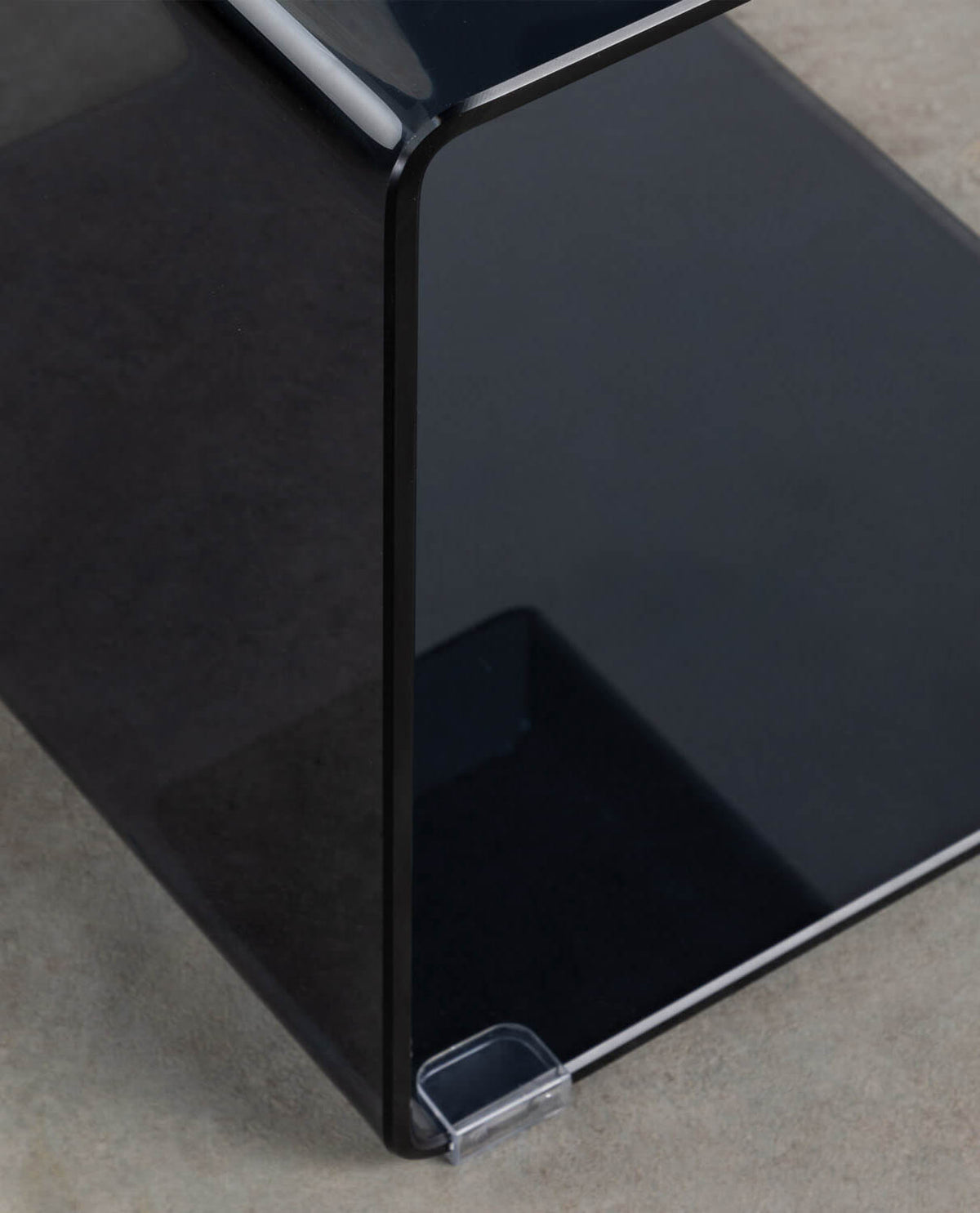 Square side table 42x38 cm in Erox glass