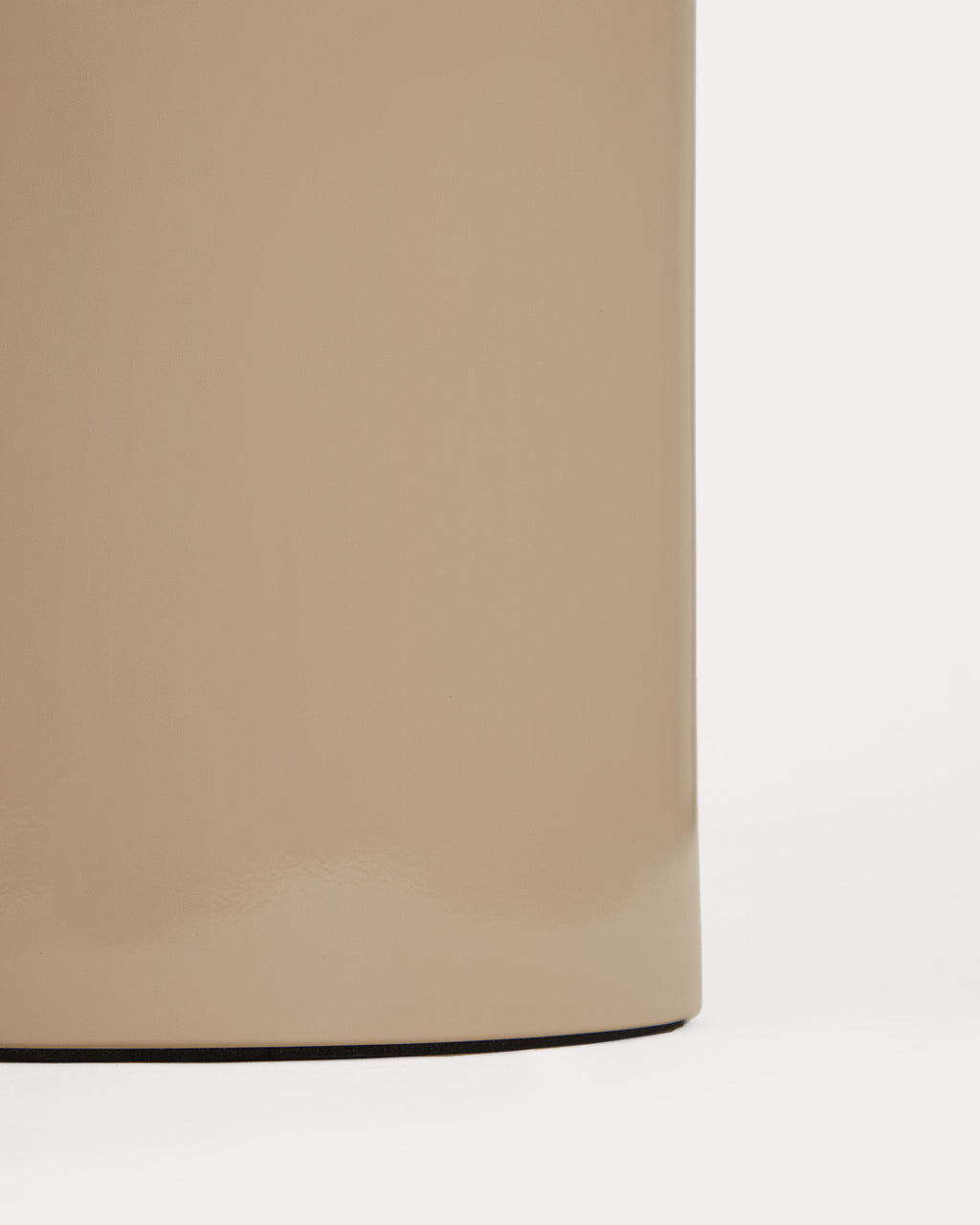 Round side table Ø60 cm in Nonila wood