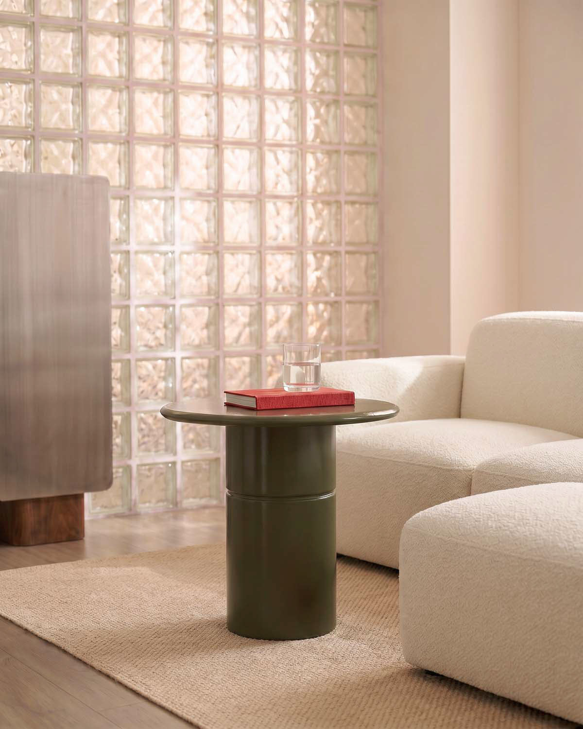 Round side table Ø60 cm in Nonila wood
