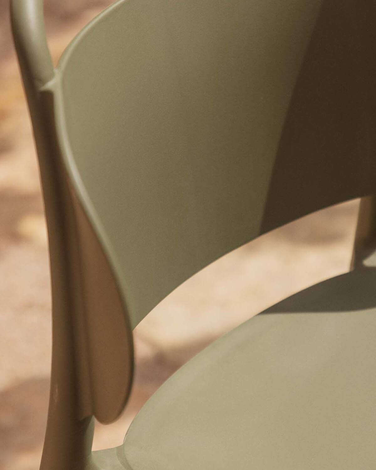 Kole 75 cm outdoor polypropylene bar stool