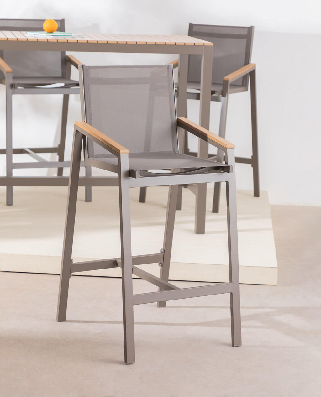 Korce 75 cm aluminum outdoor bar stool