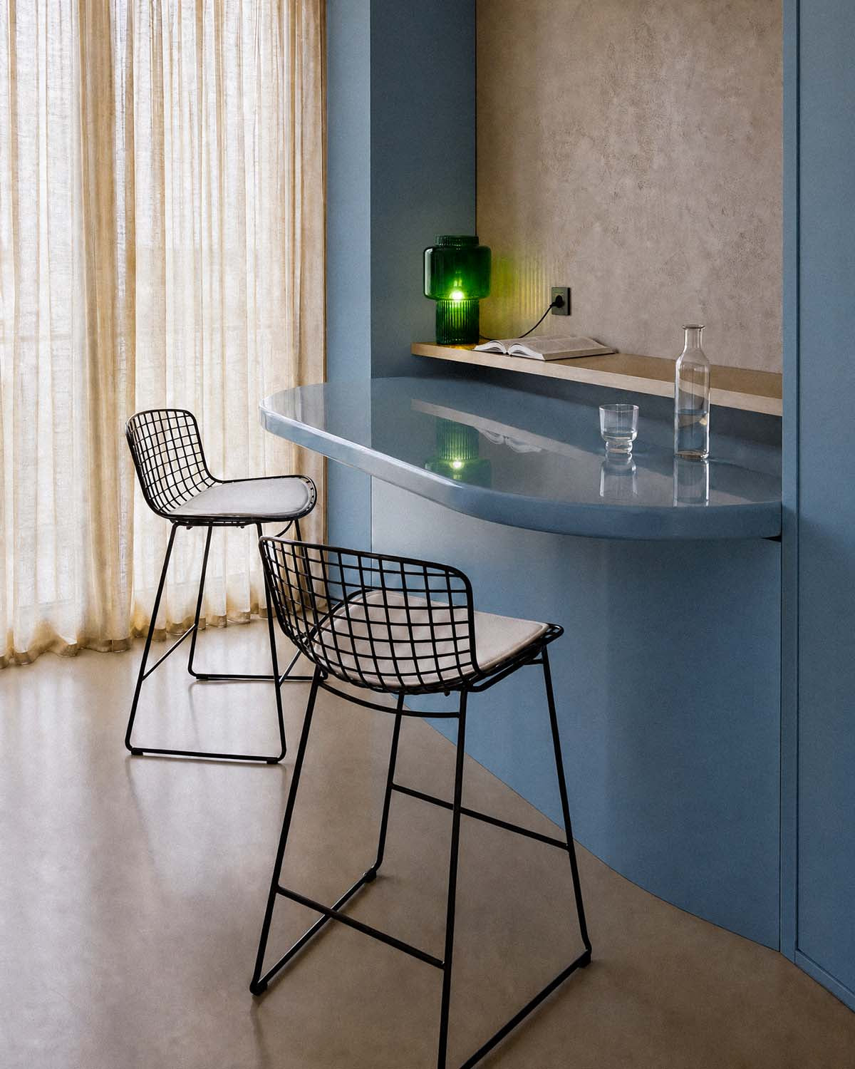 Aras Low Back Metal Bar Stool - Preto Obsidian