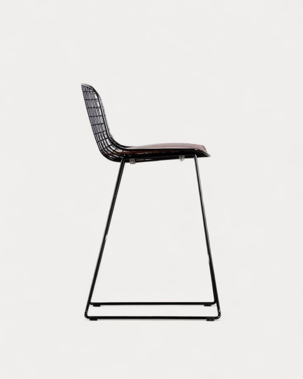 Aras Low Back Metal Bar Stool - Preto Obsidian
