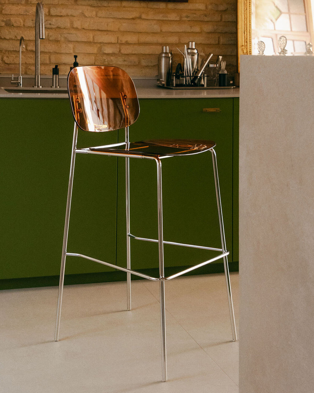Pinha 75 cm polyethylene and metal bar stool