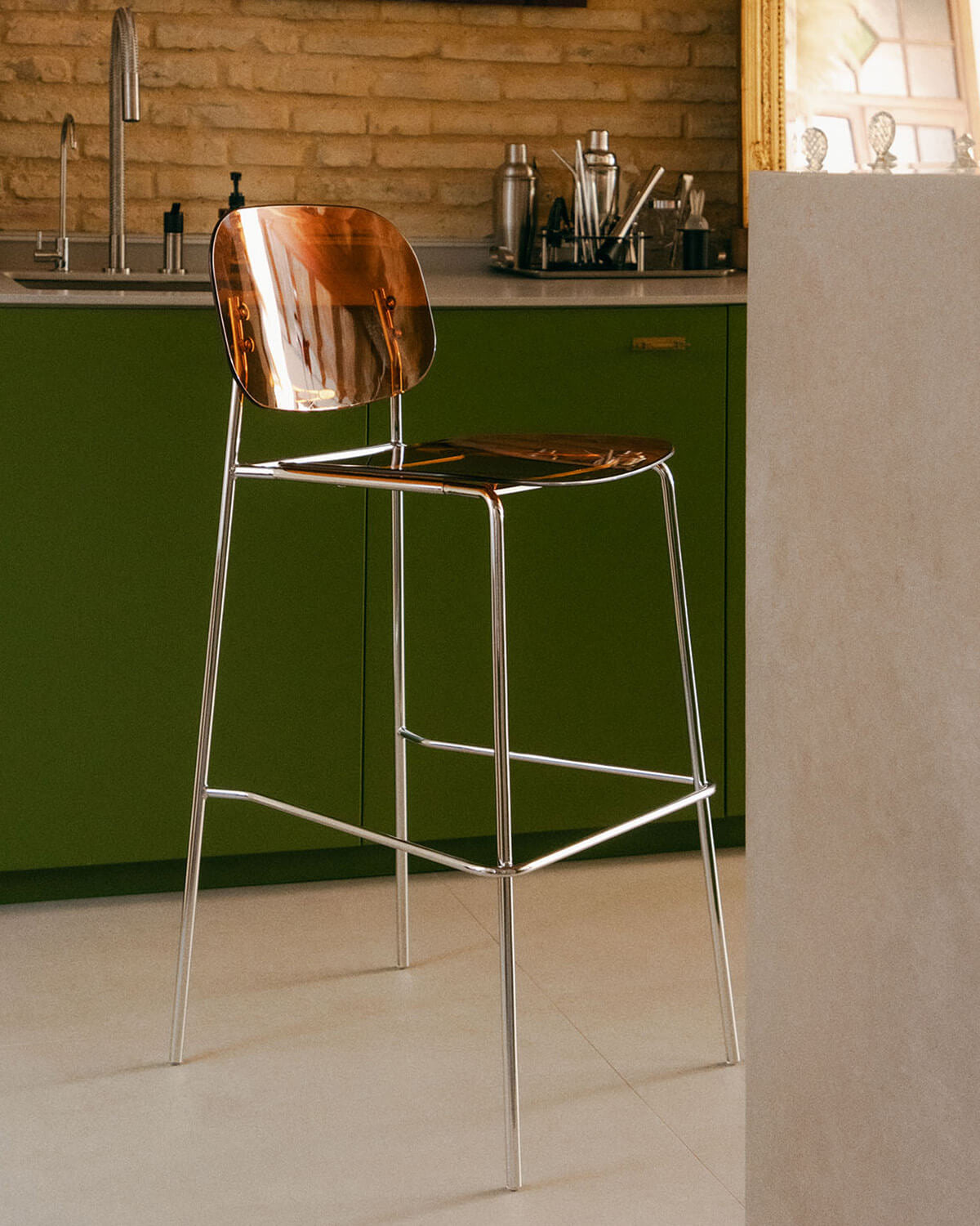 Pinha 75 cm polyethylene and metal bar stool