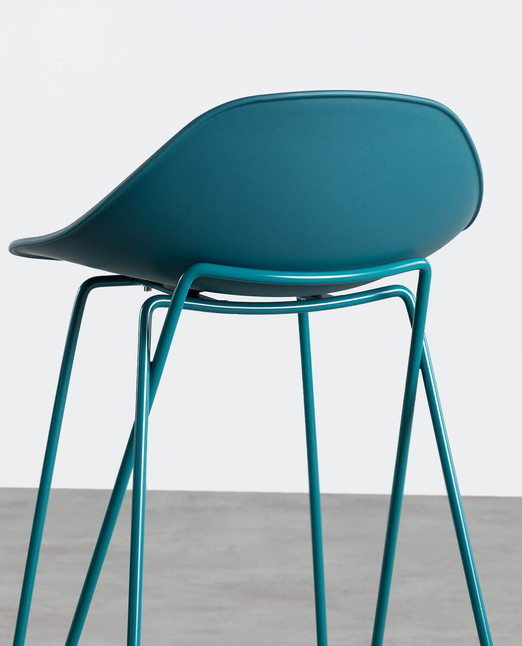 65 cm bar stool in polypropylene and steel Paris