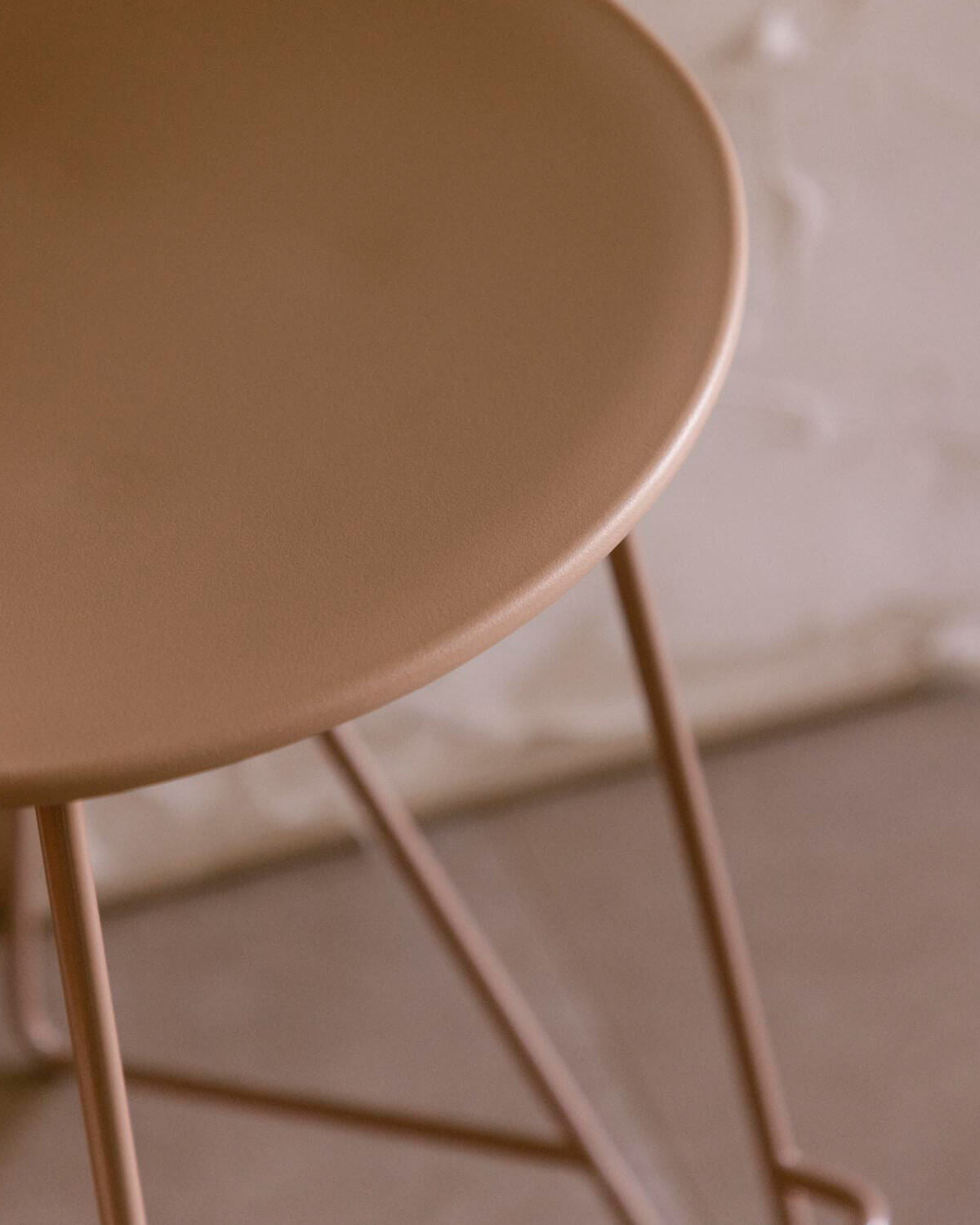 65 cm bar stool in polypropylene and steel Paris
