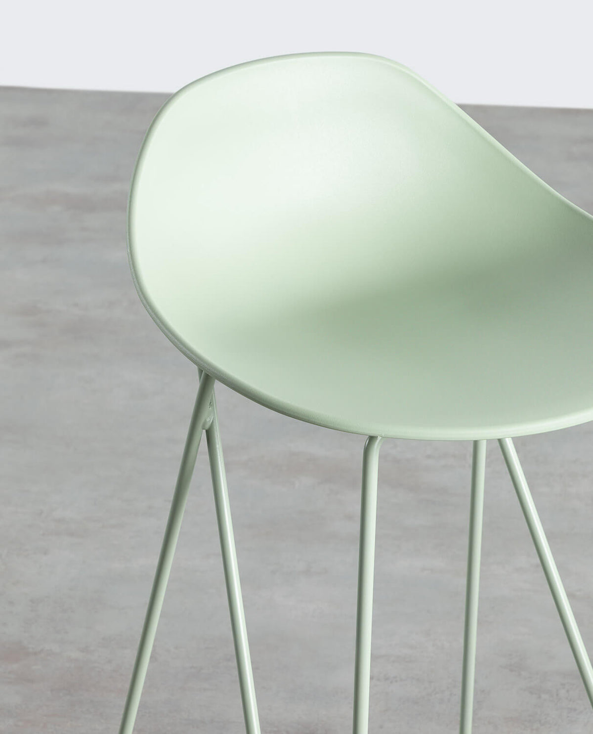 65 cm bar stool in polypropylene and steel Paris