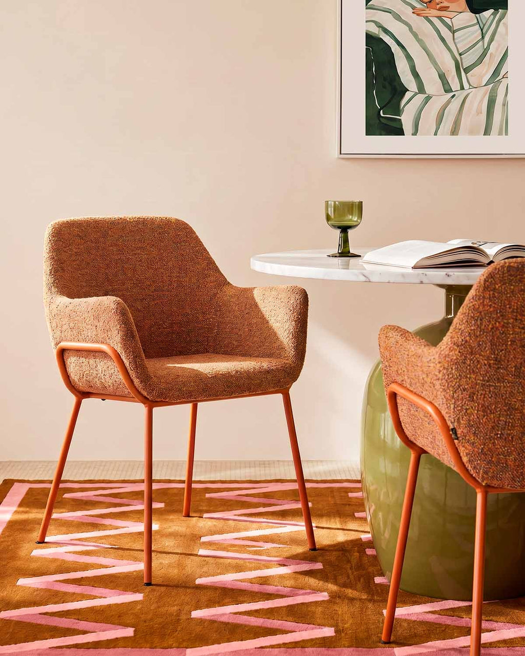 Dining chair with armrests in fabric and metal Oisin